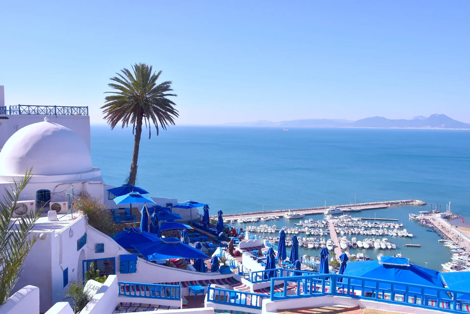 Sidi Bou Saïd au coucher de soleil